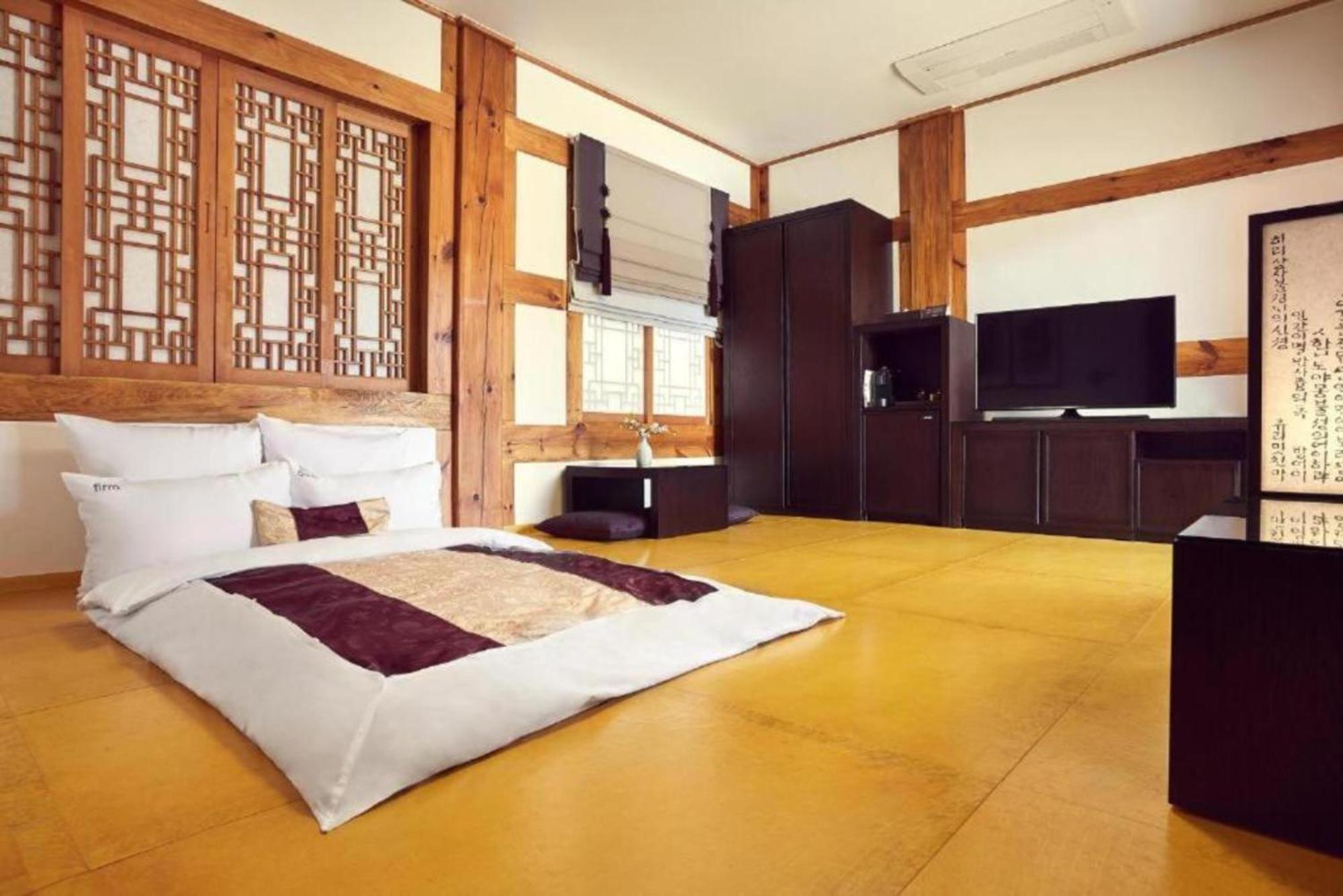 Hanok Stay Namwonyechon By Kensington Exterior photo