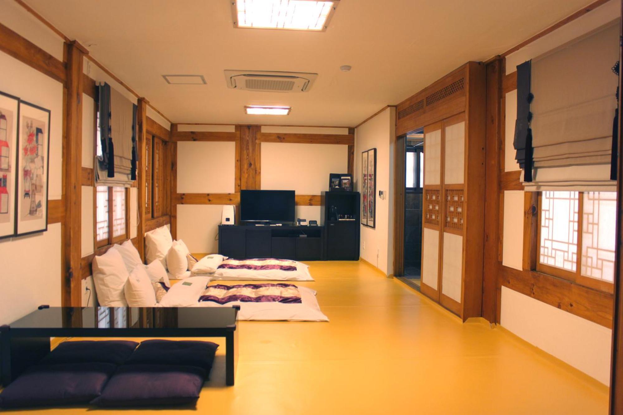 Hanok Stay Namwonyechon By Kensington Exterior photo